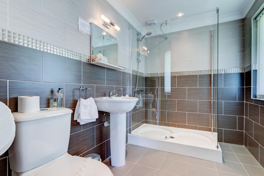 Meadfoot Guesthouse Room Only Accommodation For Adults ウィンダミア エクステリア 写真